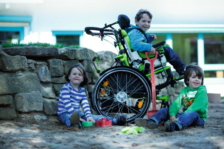 Children with and without disabilities playing together